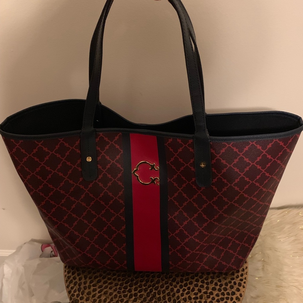 C. Wonder tote bag
